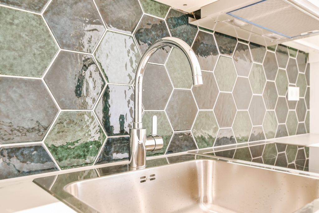 modern-faucet-stylish-room.jpg modern-faucet-stylish-room.jpg